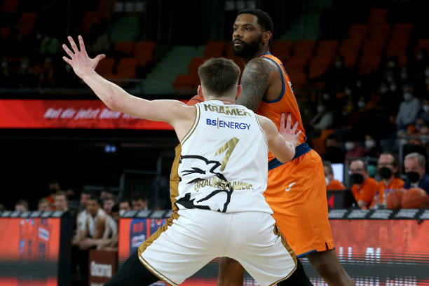 接受采访时 接受采访时